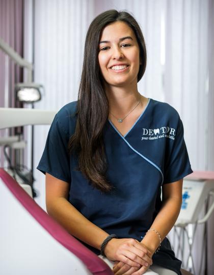 Dr. Káity Sára - Fogorvos, fogszabályozó rezidens